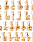 Minimalistischer Buchstaben-Anhänger
