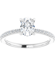Oval Pavé Solitaire Ring Weißgold