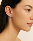 U-Form Ohrringe aus Sterlingsilber – mit Zirkonia & 18K Vergoldung