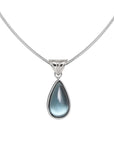 Elegante Halskette mit Wassertropfen-Anhänger - 18 Karat vergoldet