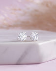 4-Prong Solitaire Ohrring