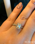Emerald Pavé Solitaire Ring Weißgold