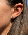 4-Prong Solitaire Ohrring