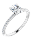 Oval Pavé Solitaire Ring Weißgold